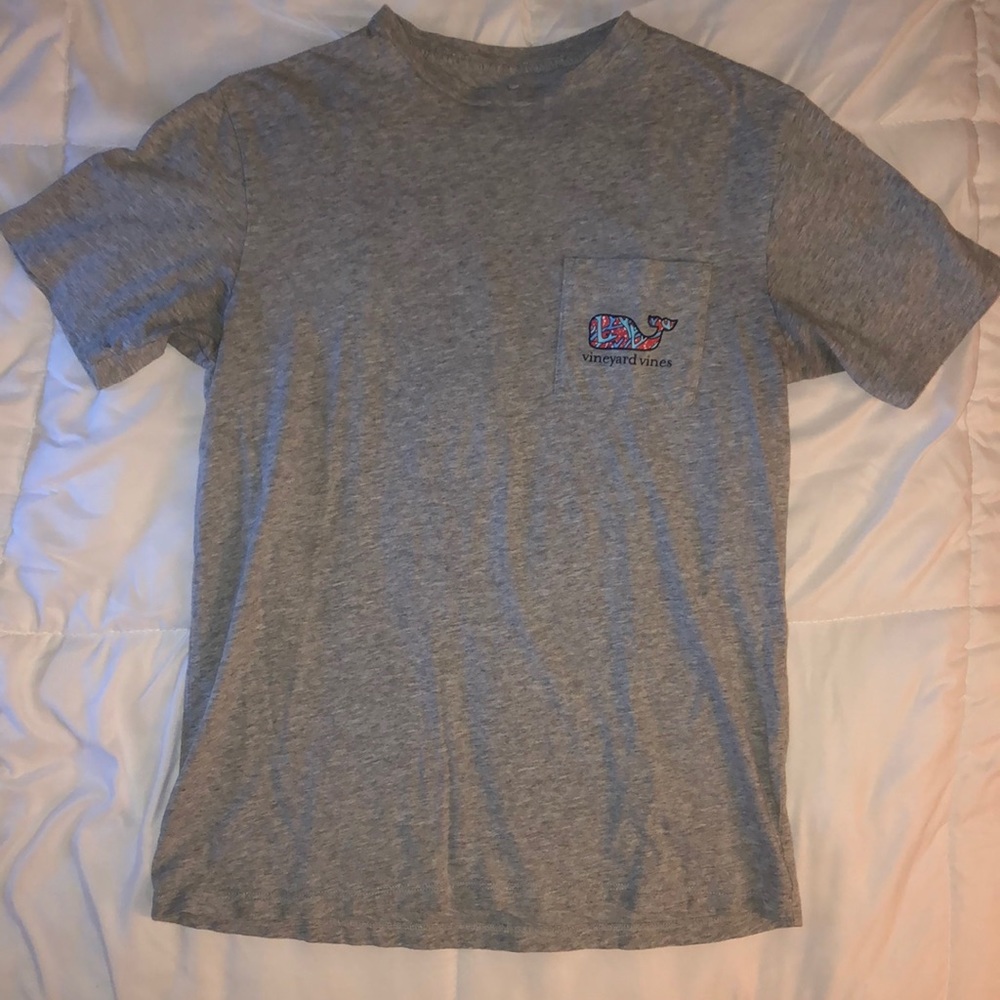 Vineyard Vines T-shirt